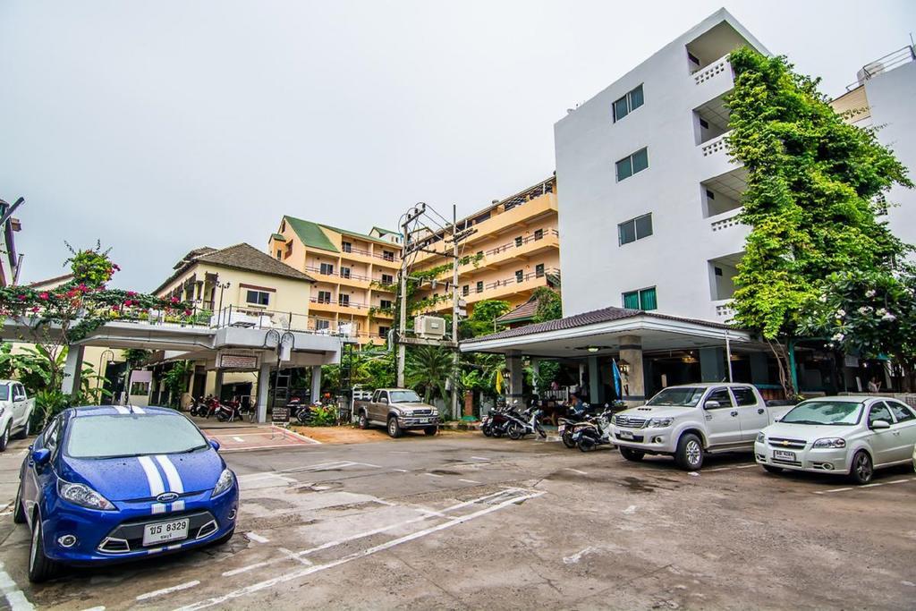 Hotel Sutus Court 5 Pattaya Exteriér fotografie