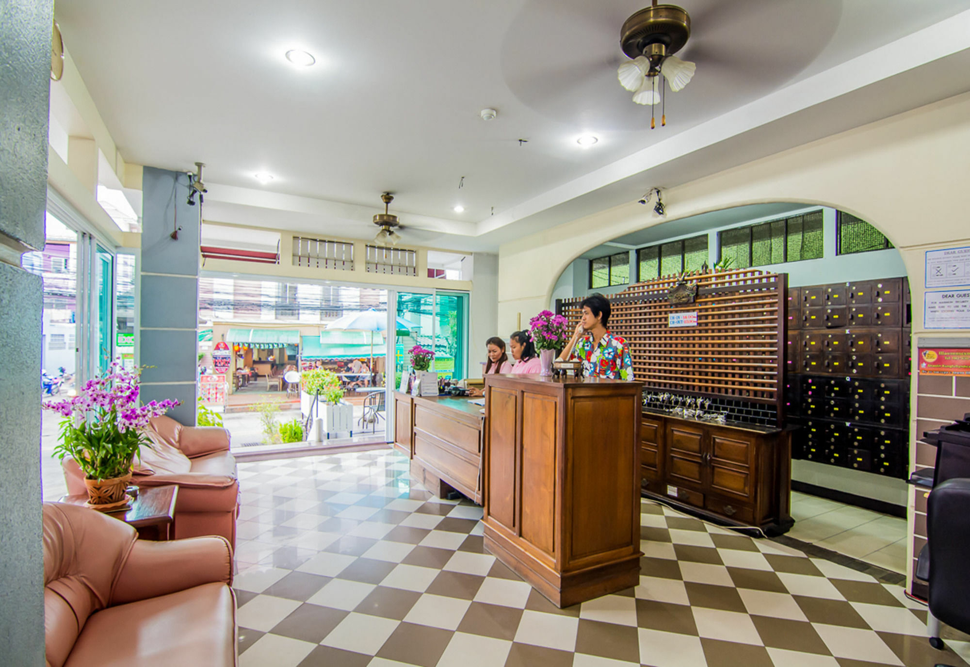 Hotel Sutus Court 5 Pattaya Exteriér fotografie