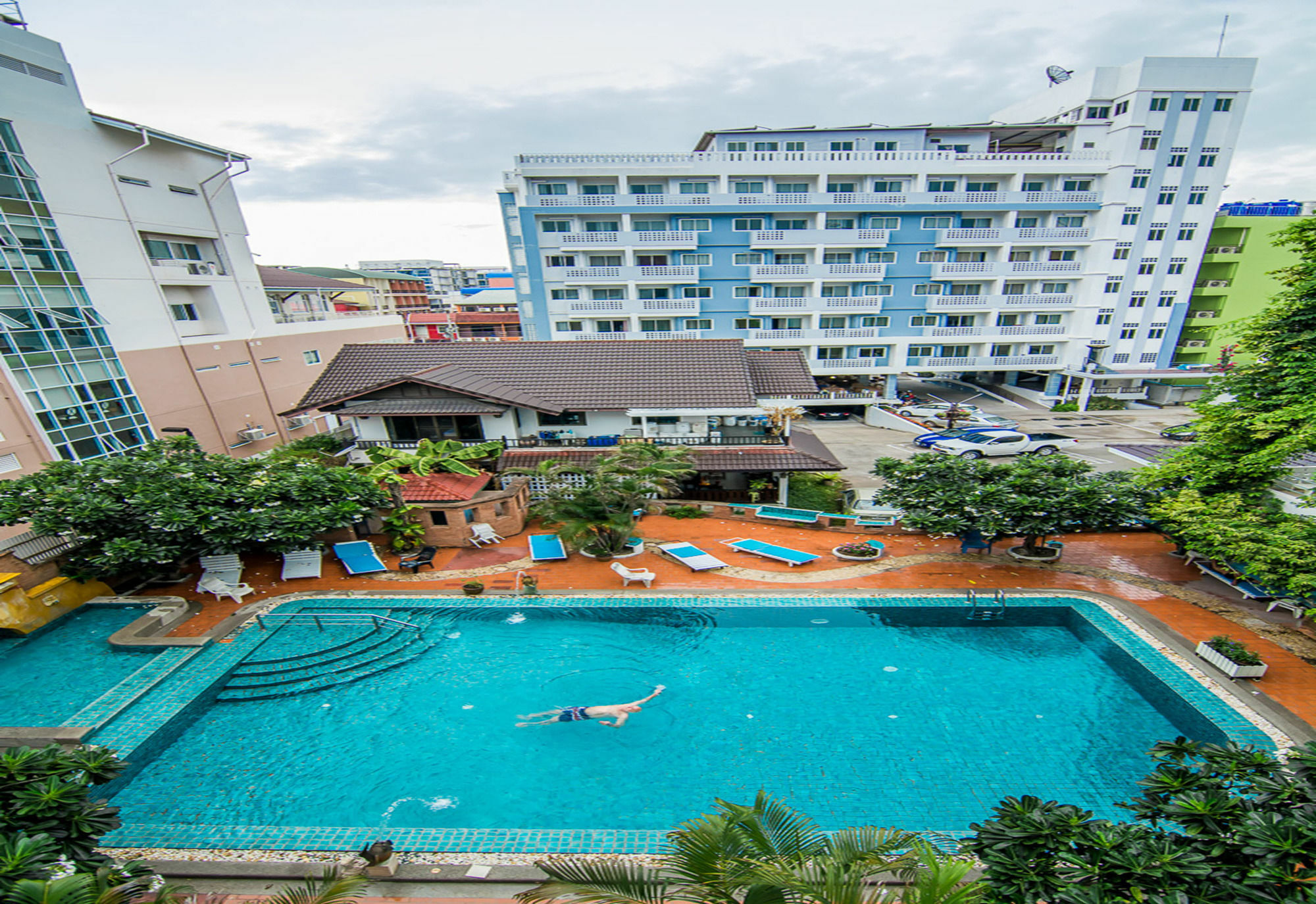 Hotel Sutus Court 5 Pattaya Exteriér fotografie